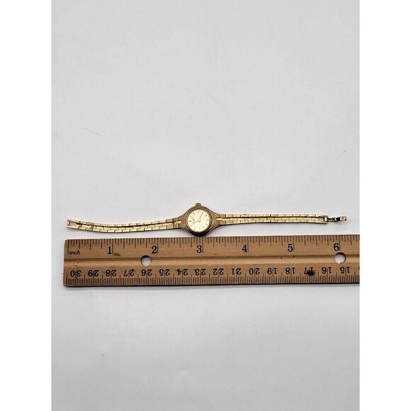 Bulova Watch Co. Caravelle Quartz Gold Tone Women's Watch Dainty Thin VTG - Picture 12 of 13